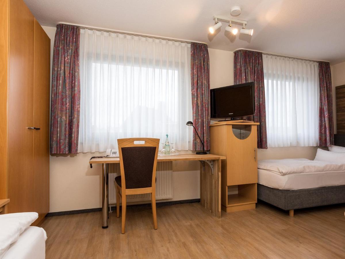 Hotel & Wirtshaus Hansen Bergisch Gladbach Esterno foto